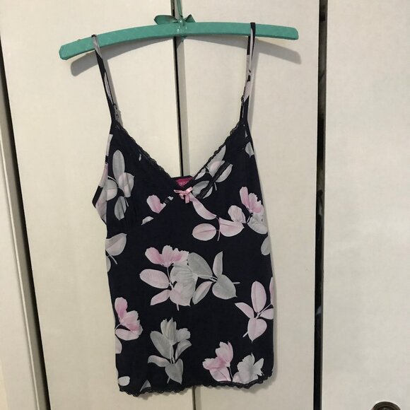 Carisma Ladies Two Piece Chemise And Shorts Set Size Medium - Picture 1 of 4